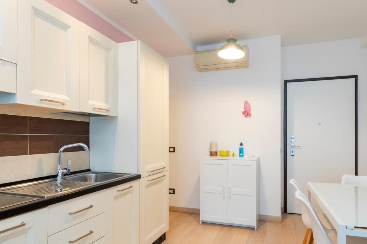 Luxury Apartment Near Bocconi Zamenhof 7 Milán Exterior foto